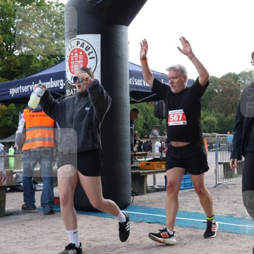 14.09.2025 - Stadtparktriathlon Strokosch-Dieckow http://msf.ph/oto/8886209 14.09.2025 11:15:22 Ziel 567 meine-sportfotos.de
