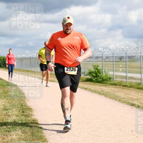 14.09.2025 - Airport Race Dr. Thomas Lammeyer http://msf.ph/oto/8886281 14.09.2025 12:45:29 Laufen 20, 2120 meine-sportfotos.de