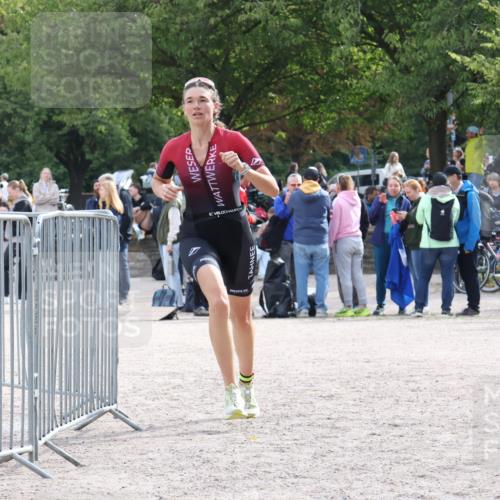 14.09.2025 - Stadtparktriathlon Strokosch-Dieckow http://msf.ph/oto/8886297 14.09.2025 11:18:01 Ziel 717 meine-sportfotos.de