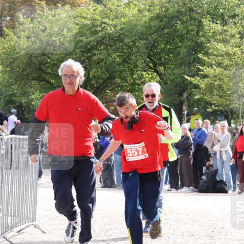 14.09.2025 - Stadtparktriathlon Strokosch-Dieckow http://msf.ph/oto/8886348 14.09.2025 11:19:40 Ziel 557 meine-sportfotos.de