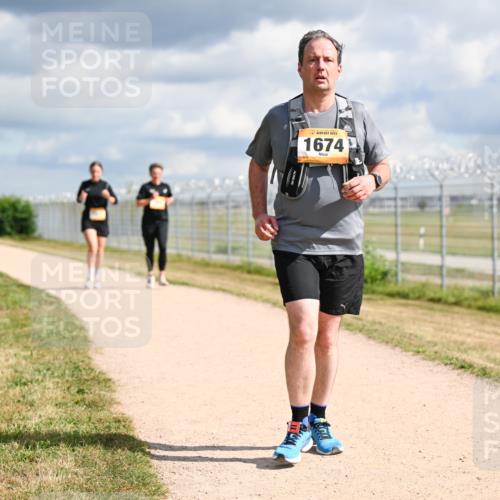 14.09.2025 - Airport Race Dr. Thomas Lammeyer http://msf.ph/oto/8886358 14.09.2025 12:45:51 Laufen 1674 meine-sportfotos.de