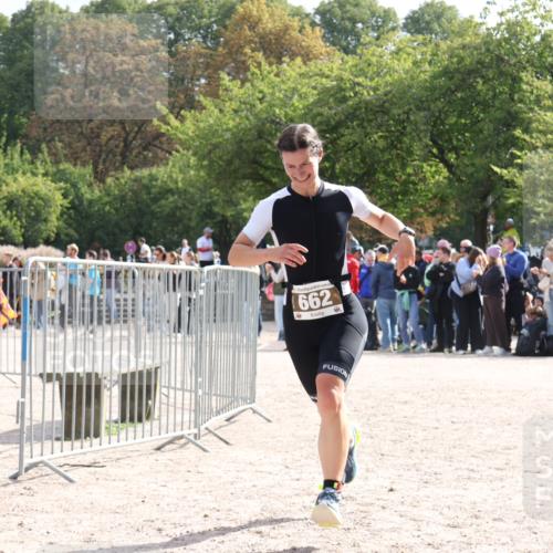 14.09.2025 - Stadtparktriathlon Strokosch-Dieckow http://msf.ph/oto/8886416 14.09.2025 11:20:02 Ziel 662 meine-sportfotos.de