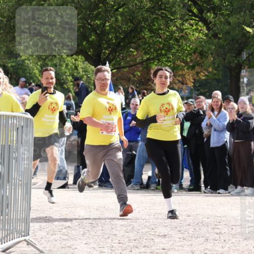 14.09.2025 - Stadtparktriathlon Strokosch-Dieckow http://msf.ph/oto/8886425 14.09.2025 11:20:12 Ziel 605 meine-sportfotos.de