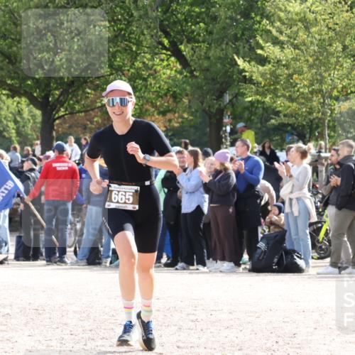 14.09.2025 - Stadtparktriathlon Strokosch-Dieckow http://msf.ph/oto/8886456 14.09.2025 11:20:58 Ziel 665 meine-sportfotos.de