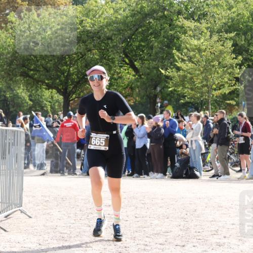 14.09.2025 - Stadtparktriathlon Strokosch-Dieckow http://msf.ph/oto/8886460 14.09.2025 11:20:59 Ziel 665 meine-sportfotos.de