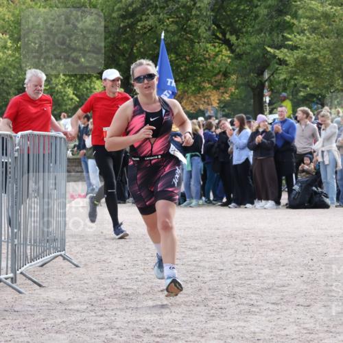 14.09.2025 - Stadtparktriathlon Strokosch-Dieckow http://msf.ph/oto/8886476 14.09.2025 11:21:15 Ziel 515, 598 meine-sportfotos.de