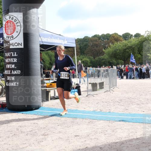 14.09.2025 - Stadtparktriathlon Strokosch-Dieckow http://msf.ph/oto/8886578 14.09.2025 11:22:51 Ziel 624 meine-sportfotos.de