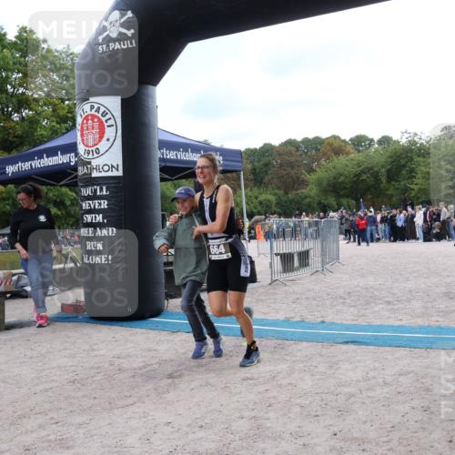 14.09.2025 - Stadtparktriathlon Strokosch-Dieckow http://msf.ph/oto/8886619 14.09.2025 11:23:45 Ziel 664 meine-sportfotos.de