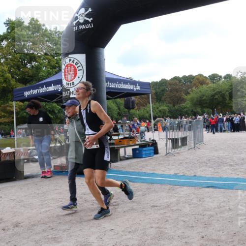 14.09.2025 - Stadtparktriathlon Strokosch-Dieckow http://msf.ph/oto/8886621 14.09.2025 11:23:45 Ziel 664 meine-sportfotos.de