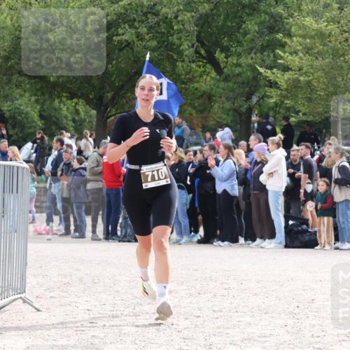 14.09.2025 - Stadtparktriathlon Strokosch-Dieckow http://msf.ph/oto/8886645 14.09.2025 11:25:12 Ziel 710 meine-sportfotos.de
