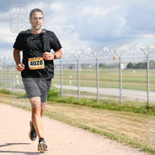 14.09.2025 - Airport Race Dr. Thomas Lammeyer http://msf.ph/oto/8886669 14.09.2025 12:47:51 Laufen 4028 meine-sportfotos.de
