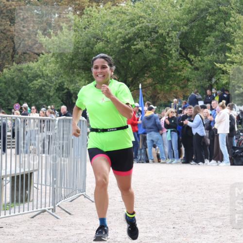 14.09.2025 - Stadtparktriathlon Strokosch-Dieckow http://msf.ph/oto/8886714 14.09.2025 11:26:14 Ziel 661 meine-sportfotos.de