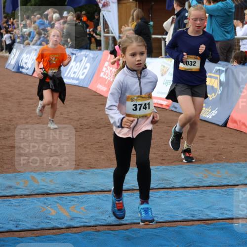 14.09.2025 - Airport Race Strokosch-Dieckow http://msf.ph/oto/8886719 14.09.2025 10:29:59 Ziel 3032, 3038, 3124, 3141, 3310, 3320, 3335, 3336, 3385, 3576, 3583, 3593, 3721, 3739, 3741 meine-sportfotos.de