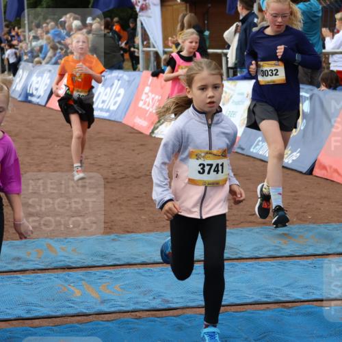 14.09.2025 - Airport Race Strokosch-Dieckow http://msf.ph/oto/8886765 14.09.2025 10:29:59 Ziel 3032, 3038, 3124, 3141, 3310, 3320, 3335, 3336, 3385, 3576, 3583, 3593, 3721, 3739, 3741 meine-sportfotos.de