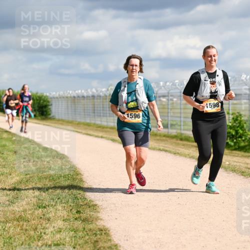 14.09.2025 - Airport Race Dr. Thomas Lammeyer http://msf.ph/oto/8886774 14.09.2025 12:48:15 Laufen 1596, 1598 meine-sportfotos.de