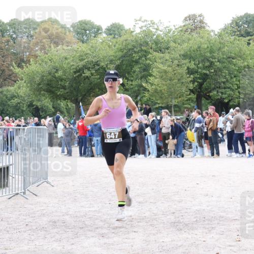 14.09.2025 - Stadtparktriathlon Strokosch-Dieckow http://msf.ph/oto/8886800 14.09.2025 11:28:18 Ziel 647, 648 meine-sportfotos.de