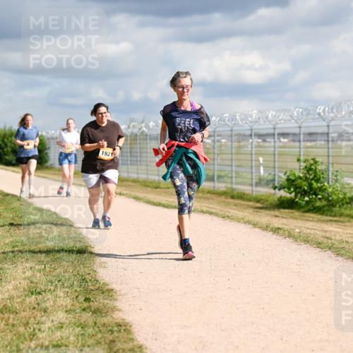 14.09.2025 - Airport Race Dr. Thomas Lammeyer http://msf.ph/oto/8886806 14.09.2025 12:48:24 Laufen 1921 meine-sportfotos.de