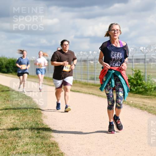 14.09.2025 - Airport Race Dr. Thomas Lammeyer http://msf.ph/oto/8886832 14.09.2025 12:48:25 Laufen 1921 meine-sportfotos.de