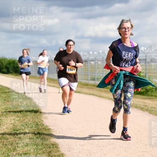 14.09.2025 - Airport Race Dr. Thomas Lammeyer http://msf.ph/oto/8886836 14.09.2025 12:48:26 Laufen 1921 meine-sportfotos.de