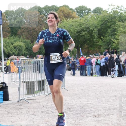 14.09.2025 - Stadtparktriathlon Strokosch-Dieckow http://msf.ph/oto/8886837 14.09.2025 11:28:47 Ziel 693, 735 meine-sportfotos.de