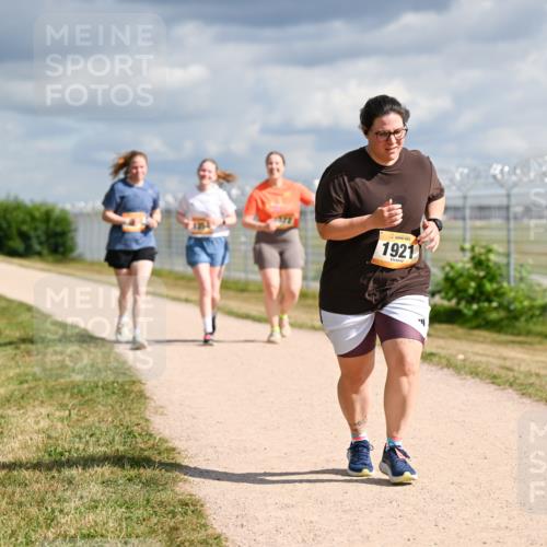 14.09.2025 - Airport Race Dr. Thomas Lammeyer http://msf.ph/oto/8886862 14.09.2025 12:48:28 Laufen 1921 meine-sportfotos.de