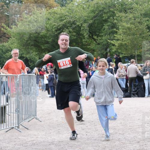 14.09.2025 - Stadtparktriathlon Strokosch-Dieckow http://msf.ph/oto/8886873 14.09.2025 11:30:30 Ziel 616 meine-sportfotos.de
