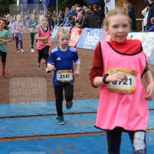 14.09.2025 - Airport Race Strokosch-Dieckow http://msf.ph/oto/8886913 14.09.2025 10:30:02 Ziel 3032, 3038, 3053, 3124, 3141, 3250, 3310, 3320, 3335, 3380, 3385, 3390, 3485, 3583, 3593, 3721, 3739, 3741, 3747 meine-sportfotos.de