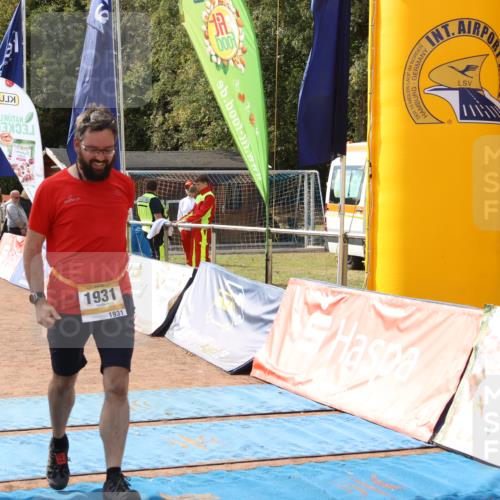 14.09.2025 - Airport Race Strokosch-Dieckow http://msf.ph/oto/8886947 14.09.2025 12:53:43 Ziel 547, 697, 857, 1542, 1931 meine-sportfotos.de