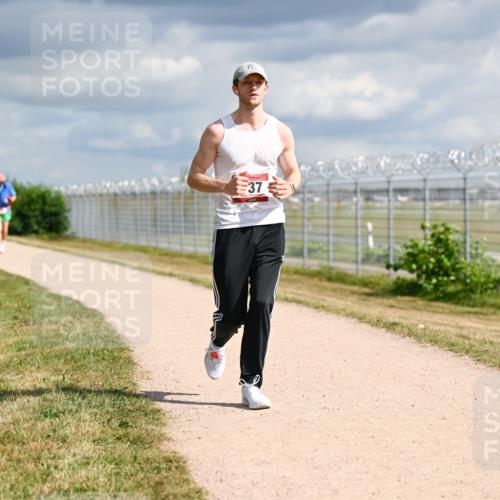14.09.2025 - Airport Race Dr. Thomas Lammeyer http://msf.ph/oto/8886951 14.09.2025 12:48:43 Laufen 37 meine-sportfotos.de