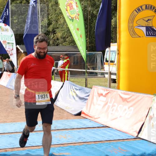 14.09.2025 - Airport Race Strokosch-Dieckow http://msf.ph/oto/8886961 14.09.2025 12:53:43 Ziel 547, 697, 857, 1542, 1931 meine-sportfotos.de