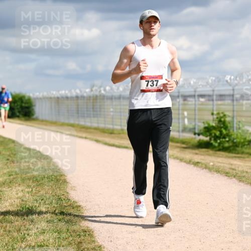 14.09.2025 - Airport Race Dr. Thomas Lammeyer http://msf.ph/oto/8886962 14.09.2025 12:48:44 Laufen 737 meine-sportfotos.de