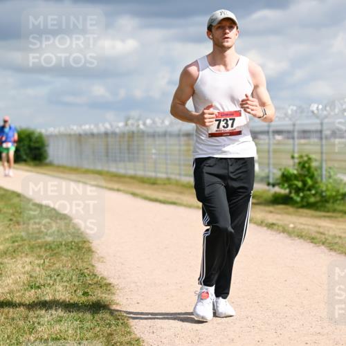 14.09.2025 - Airport Race Dr. Thomas Lammeyer http://msf.ph/oto/8886966 14.09.2025 12:48:44 Laufen 737 meine-sportfotos.de
