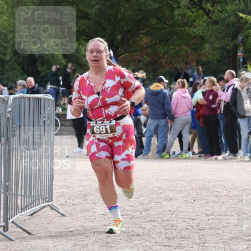 14.09.2025 - Stadtparktriathlon Strokosch-Dieckow http://msf.ph/oto/8886970 14.09.2025 11:32:11 Ziel 691, 788 meine-sportfotos.de