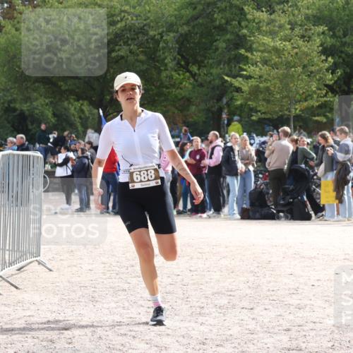14.09.2025 - Stadtparktriathlon Strokosch-Dieckow http://msf.ph/oto/8886987 14.09.2025 11:32:19 Ziel 688, 691 meine-sportfotos.de