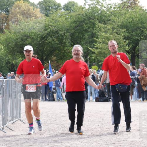 14.09.2025 - Stadtparktriathlon Strokosch-Dieckow http://msf.ph/oto/8887008 14.09.2025 11:32:34 Ziel 558, 817 meine-sportfotos.de