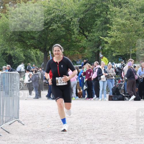 14.09.2025 - Stadtparktriathlon Strokosch-Dieckow http://msf.ph/oto/8887094 14.09.2025 11:33:28 Ziel 633, 705 meine-sportfotos.de