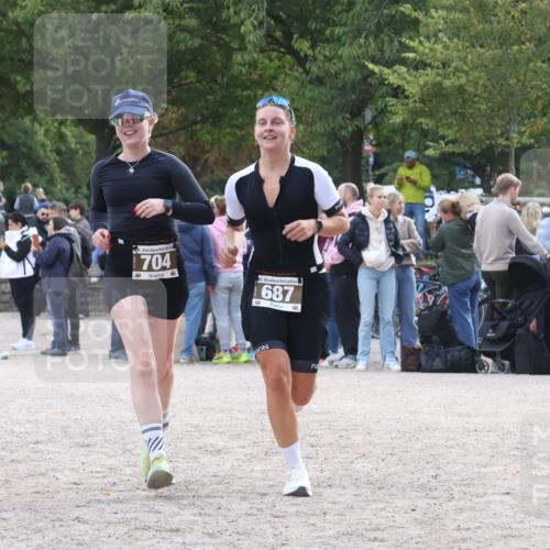 14.09.2025 - Stadtparktriathlon Strokosch-Dieckow http://msf.ph/oto/8887116 14.09.2025 11:33:56 Ziel 687, 704 meine-sportfotos.de