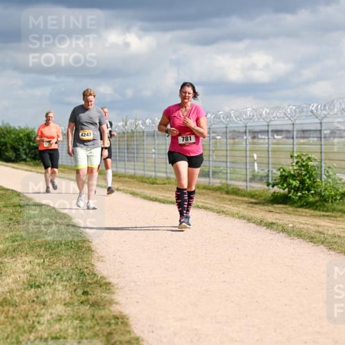 14.09.2025 - Airport Race Dr. Thomas Lammeyer http://msf.ph/oto/8887156 14.09.2025 12:49:29 Laufen 4247, 781 meine-sportfotos.de