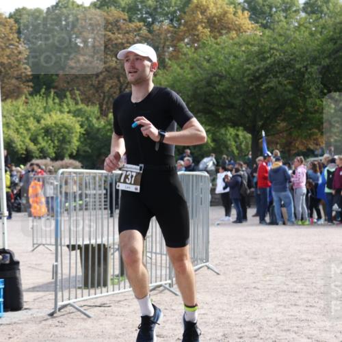 14.09.2025 - Stadtparktriathlon Strokosch-Dieckow http://msf.ph/oto/8887163 14.09.2025 11:34:29 Ziel 737, 782, 800, 804 meine-sportfotos.de
