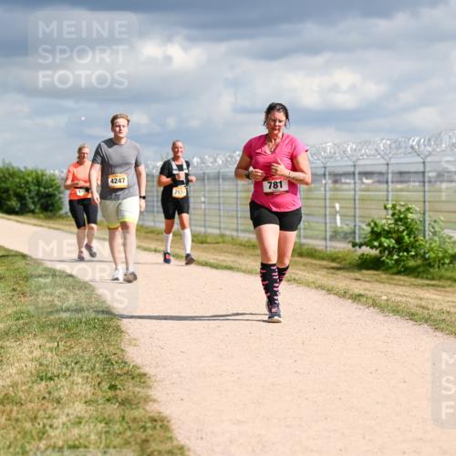 14.09.2025 - Airport Race Dr. Thomas Lammeyer http://msf.ph/oto/8887169 14.09.2025 12:49:29 Laufen 4247, 781 meine-sportfotos.de