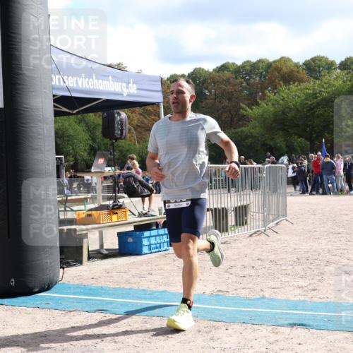 14.09.2025 - Stadtparktriathlon Strokosch-Dieckow http://msf.ph/oto/8887182 14.09.2025 11:34:35 Ziel 737, 800, 804 meine-sportfotos.de