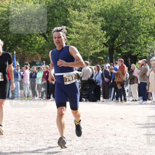 14.09.2025 - Stadtparktriathlon Strokosch-Dieckow http://msf.ph/oto/8887195 14.09.2025 11:34:56 Ziel 685, 767 meine-sportfotos.de