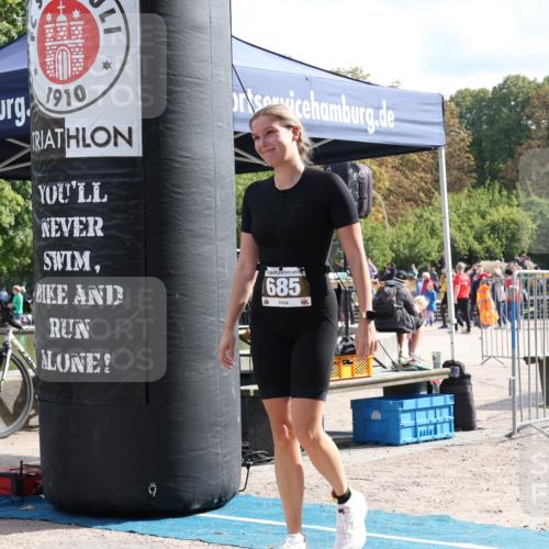 14.09.2025 - Stadtparktriathlon Strokosch-Dieckow http://msf.ph/oto/8887216 14.09.2025 11:35:00 Ziel 685, 767 meine-sportfotos.de