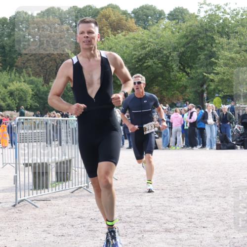 14.09.2025 - Stadtparktriathlon Strokosch-Dieckow http://msf.ph/oto/8887317 14.09.2025 11:36:02 Ziel 759, 783 meine-sportfotos.de