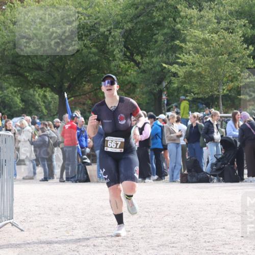 14.09.2025 - Stadtparktriathlon Strokosch-Dieckow http://msf.ph/oto/8887335 14.09.2025 11:36:12 Ziel 667 meine-sportfotos.de