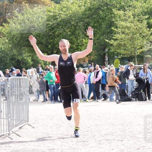 14.09.2025 - Stadtparktriathlon Strokosch-Dieckow http://msf.ph/oto/8887346 14.09.2025 11:36:34 Ziel 650, 700, 799 meine-sportfotos.de