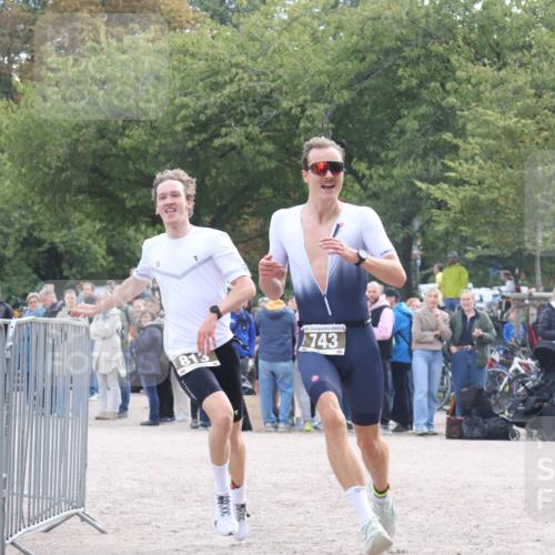 14.09.2025 - Stadtparktriathlon Strokosch-Dieckow http://msf.ph/oto/8887388 14.09.2025 11:37:43 Ziel 743, 813 meine-sportfotos.de