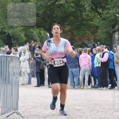 14.09.2025 - Stadtparktriathlon Strokosch-Dieckow http://msf.ph/oto/8887396 14.09.2025 11:37:52 Ziel 654, 753 meine-sportfotos.de