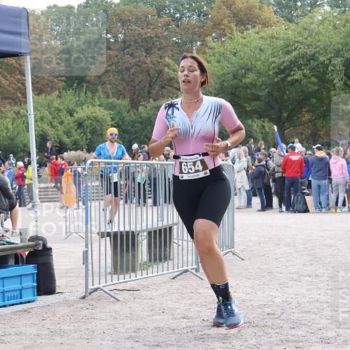 14.09.2025 - Stadtparktriathlon Strokosch-Dieckow http://msf.ph/oto/8887400 14.09.2025 11:37:54 Ziel 654, 753 meine-sportfotos.de
