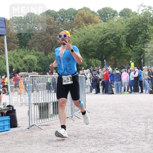 14.09.2025 - Stadtparktriathlon Strokosch-Dieckow http://msf.ph/oto/8887404 14.09.2025 11:37:58 Ziel 654, 753 meine-sportfotos.de